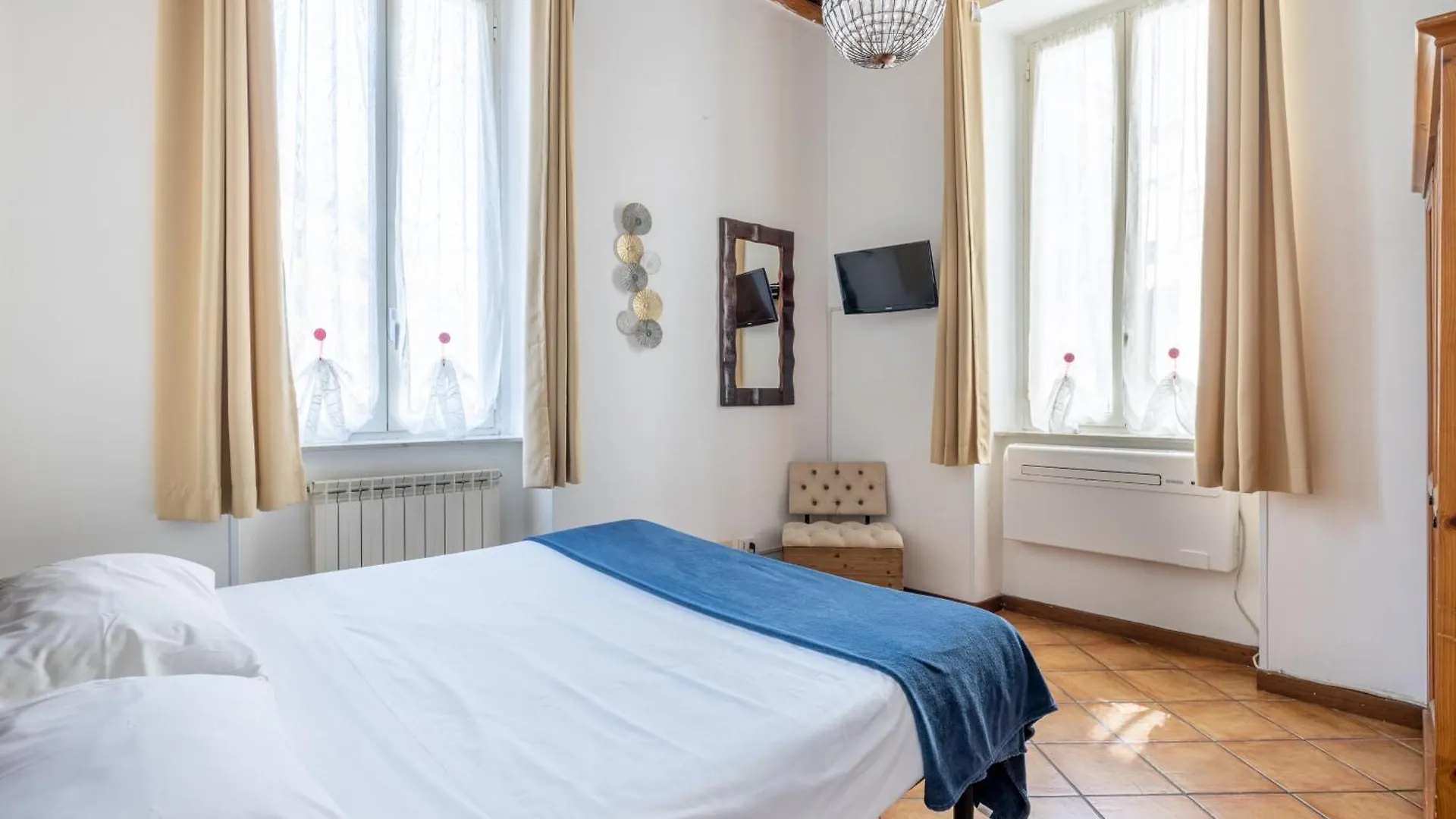 Smart Lodging Urban Rome 0*,  Italy